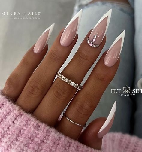 Stiletto Pink Nails, French Stiletto Nails, White Stiletto Nails, Pink Stiletto Nails, Pink Nail Ideas, Stilleto Nails Designs, Nails Design With Rhinestones, Stiletto Nails Designs, Pink Nail