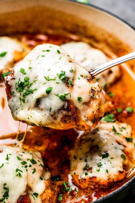 Super Quick Dinner Ideas, Super Quick Dinner, Cheesy Chicken Recipes, Classic French Onion Soup, Juicy Chicken Thighs, Juicy Baked Chicken, Weekly Menu Plan, French Onion Chicken, French Onion Soup Recipe