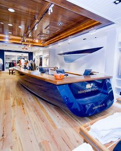 Duck Dinner, Nautical Bar, Boat Bar, Cash Wrap, Old Boats, Counter Design, Reception Design, Boat Design, Reception Desk