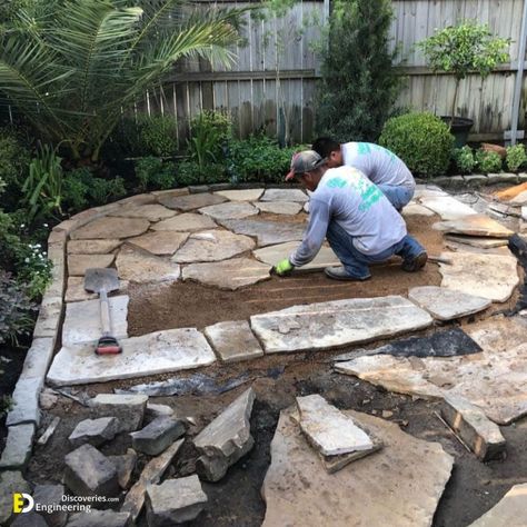 How To Install  Flagstone Patio  - Engineering Discoveries Diy Stone Patio, Flagstone Patio Design, Garden Ideas Patio, Flagstone Pavers, Flagstone Walkway, Flagstone Path, Patio Garden Ideas, Backyard Walkway, Patio Pavers Design