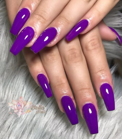 Purple Nails Long, Dark Purple Nails Ideas, Neon Purple Nails, Colorful Summer Nails, Long Nails Coffin, Nails Ombré, Summer Manicures, Nails For 2023, Lavender Nail Polish