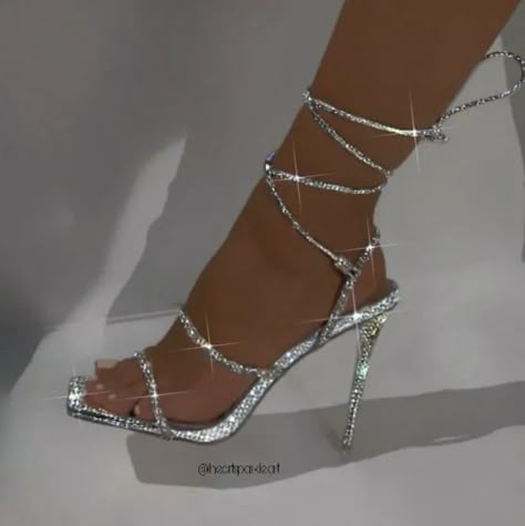 Houseparty Outfits, Bridal Sandals Heels, Shoes Heels Prom, Heels Design, Sparkly High Heels, Sandals Ideas, Diamond Heels, Pretty Heels, Fancy Heels