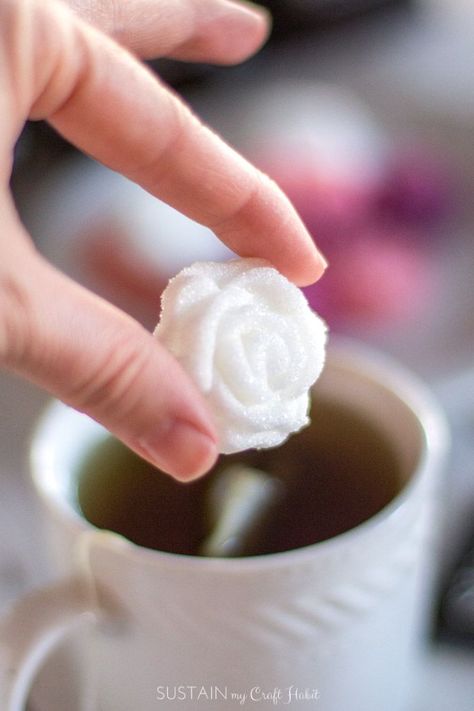 Make your guests feel extra pampered this weekend with a luxurious #DIY hot tea bar featuring #organic steep by @BigelowTea and handcrafted sugar roses [AD]. #teaproudly #tea #hostessideas #sustainmycrafthabit #tealovers Healthy Family Lunch Ideas, Hot Tea Bar, Healthy Family Lunch, Afternoon Tea Recipes, English Cream, Sugar Rose, Tea Diy, Tea Party Food, Sugar Cubes