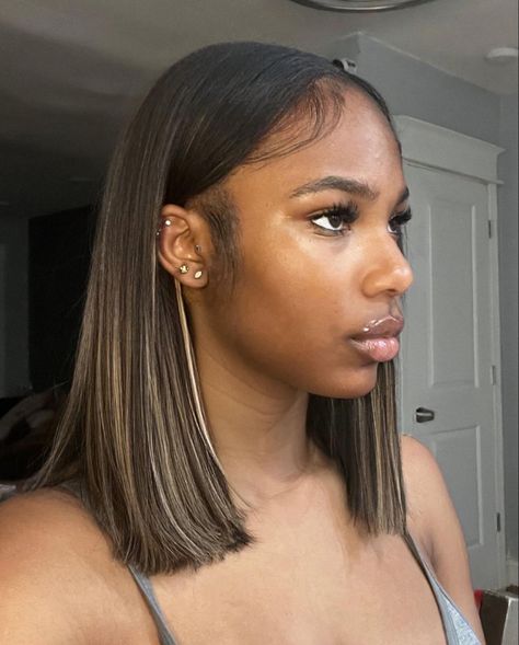 Short Balayage Hair Black Women, Chocolate Brown Highlights Black Women, Bob With Brown Highlights, 2024 Predictions, Dyed Hairstyles, Dyeing Hair, Pressed Natural Hair, Silk Press Natural Hair, Girl Hair Colors