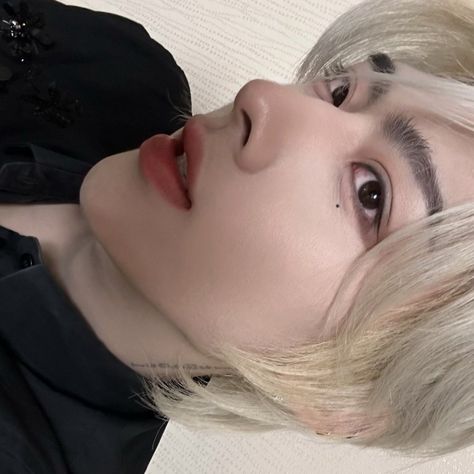 Ricky Kim, Zb1 Ricky, Kpop Guys, Kpop Boy, Boyfriend Pictures, Pop Group, Kpop Idol, Pretty People, Blonde Hair