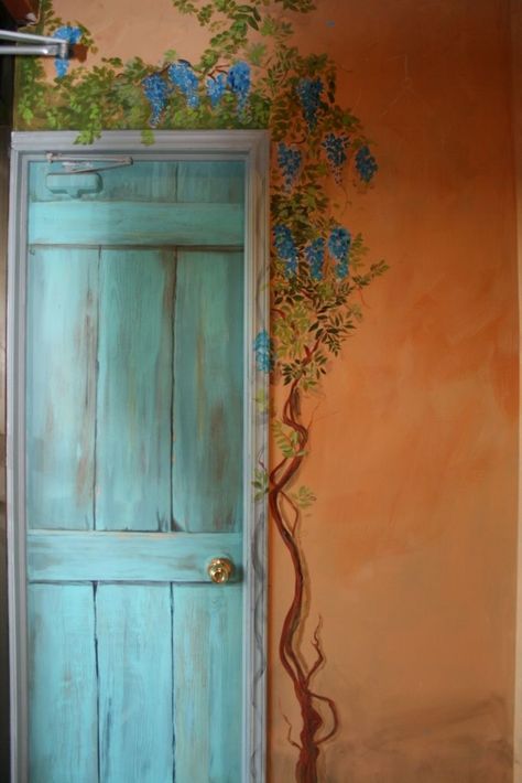 Rustic Painted Doors Interior, Vine Painted On Wall, Bathroom Door Mural, Painted Vines On Wood, Bedroom Door Mural, Front Door Murals Painted, Door Frame Art, Painted Door Ideas Bedrooms, Painting Doors Creative