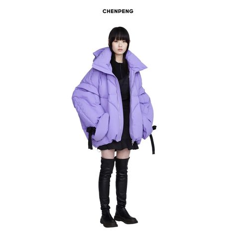 CHENPENG (@chenpengstudio) • Instagram photos and videos Cyberpunk Streetwear, Fashion Mumblr, Puffer Jacket Outfit, Puffy Jacket, Tech Fashion, Fashion Photoshoot, Coat Fashion, Pop Fashion, Urban Fashion