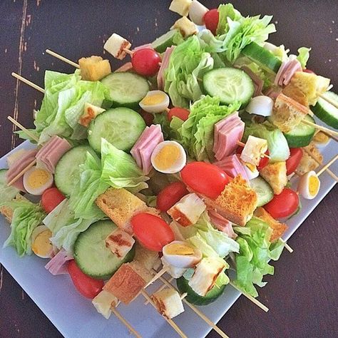 Kabob Party, Salad On A Stick, Shish Kabob, Healthy Snack Ideas, Shish Kabobs, Catering Ideas, Slaw Recipes, Strawberry Salad, Bariatric Recipes