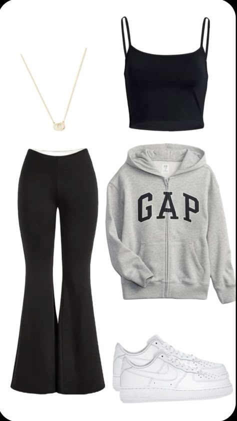 Cute Outfit To Wear To School, Outfits For School Appropriate, Cute Outfits With Black Crop Top, Easy Cute School Outfits, New Preppy Outfits, Clothes For School Ideas, Casual Fits For School, Outfit Inspo For School Casual, Cute Outfits Ideas For School