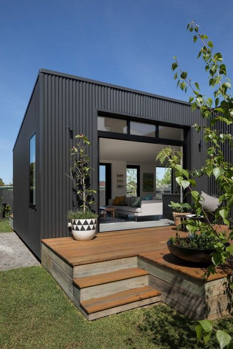 Brunswick Extension by ArchiBlox (via Lunchbox Architect) Steel Houses, Container Home Designs, House Cladding, Shed House, Barndominium Floor Plans, Houses Architecture, Shed Homes, Building A Shed, Container House Design