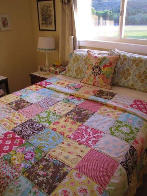 Crochet Bedsheets, Colchas Quilting, Big Block Quilts, Layer Cake Quilts, Country Quilts, Pretty Quilt, Beginner Quilt Patterns, Quilting For Beginners, Rag Quilt