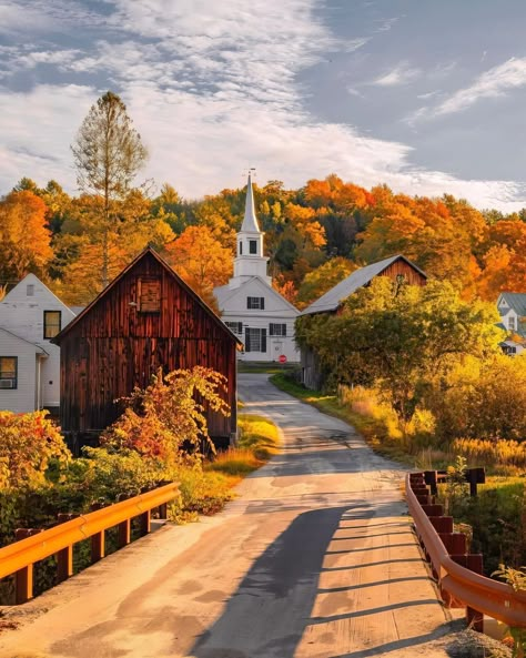 Vermont Fall, Country Churches, Leaves Falling, New England Fall, Never Stop Dreaming, Country Church, Autumn Scenes, Autumn Scenery, Autumn Thanksgiving