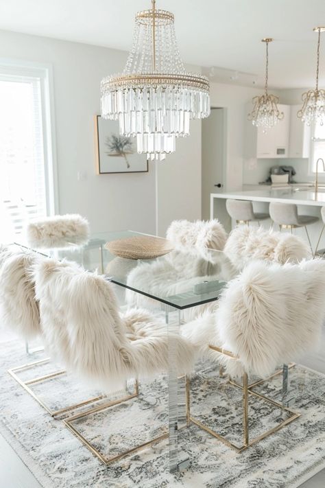 Sophisticated Glam Dining Room Decor Small Glam Dining Room Ideas, Glam Dining Room Decor, Dining Room Glam, Glam Dining Room, Glam Dining, Glam House, Glam Design, Porch Windows, Antique Dining Tables