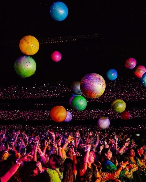 Coldplay Concert Tickets, Coldplay Show, Coldplay Tickets, Coldplay Concert Outfit, Coldplay Music Of The Spheres, Coldplay Wallpaper, Coldplay Tour, Coldplay Live, Music Of The Spheres