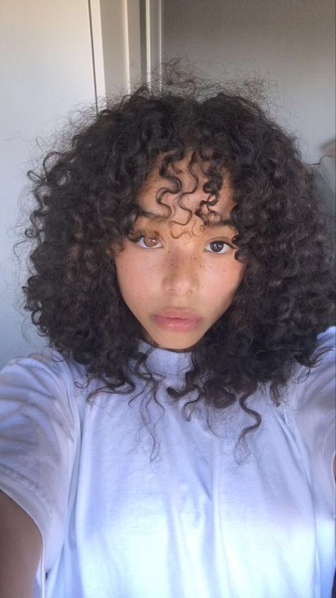 Haircut Trending, 3b Curly Hair, 3b Hair, Women Haircut, Funny Situations, Natural Curly Hair Cuts, Mixed Curly Hair, Natural Curly Hair, Cute Curly Hairstyles