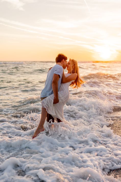 Venice Beach sunset engagement session with R.Weber Photo - capturing your fun and adventurous love story. Book your photoshoot with me and let's have some fun. Couple Picture Sunset, Beach Wedding Anniversary Photoshoot, Anniversary Picture Ideas Beach, Engagement Photos Curly Hair, Love Story Poses Ideas, Beach Picture Inspo Couple, Fun Beach Couple Shoot, Engagement Shoot Dress Beach, Engagement Ocean Photos