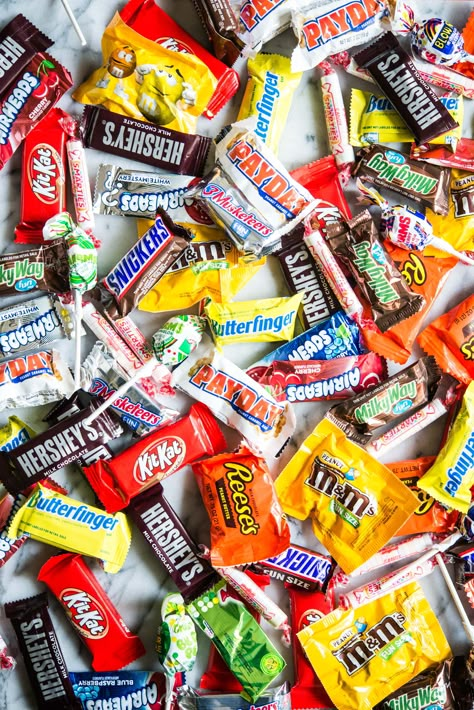 Healthy Halloween Candy, Salad At Home, Organic Candy, Teal Pumpkin Project, Fed And Fit, Healthy Candy, Gluten Free Candy, Milk Chocolate Candy, Coconut Bars