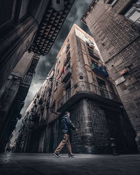 #SupremeShutter 🏆 on Instagram: “﻿🏆 TODAY'S FEATURE GOES TO Photo by | @a_l_x_ender Tag | #supremeshutter ◦ Selected by | @tryan.photo ◦ For a chance to get featured: ▸…” Apocalypse Building, 3d Wall Background, Nike Wallpapers, Cool Nike Wallpapers, Perspective Photography, Dark Street, Cityscape Photography, Architecture Concept Drawings, Dark City