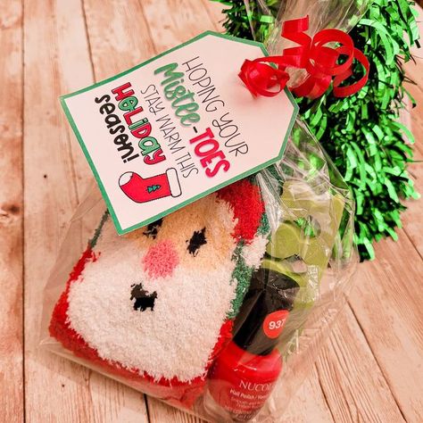 Diy Christmas Gifts Fuzzy Socks, Fuzzy Socks Christmas Gift Tag, Elf On The Shelf Socks Gift, Sock Teacher Christmas Gift, Secret Santa Mini Gift Ideas, Small Gift Bags For Christmas, Sock Wrapping Gift Ideas, Teacher Socks Christmas Gifts, How To Gift Socks For Christmas