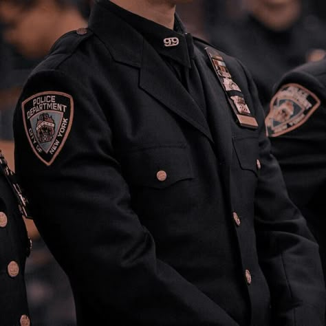 Police Officer Aesthetic, Officer Aesthetic, Police Aesthetic, Detective Aesthetic, Aesthetics Tumblr, Police Uniform, Taylor Smith, Police Detective, The Rookie