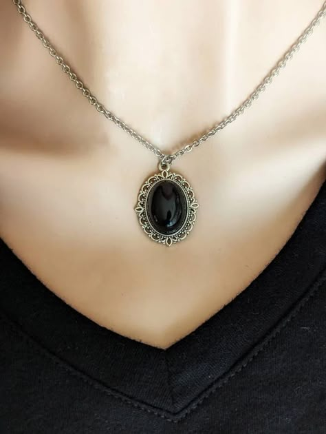 Obsidian Necklace Real Obsidian Pendant Gemstone Jewelry - Etsy Canada Obsidian Jewelry Necklaces, Black Necklace Elegant, Witch Necklace Pendants, Accesorios Dark, Black Obsidian Jewelry, Black Gemstone Necklace, Black Crystal Necklace, Goth Bride, Black Stone Necklace