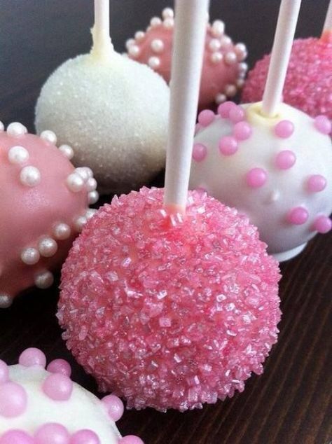 Pink Cake Pops  Instead of cupcakes, try these interesting cake pops which can be made using your favorite packaged cake mixture and pretty sprinkles! They are fun to make and very handy to eat! Pink Velvet Cakes, Perlengkapan Bayi Diy, Pink Cake Pops, Pink Snacks, Cake Ball, Cake Pop Ideas, Best Baby Shower Ideas, Baby Shower Treats, Pop Ideas