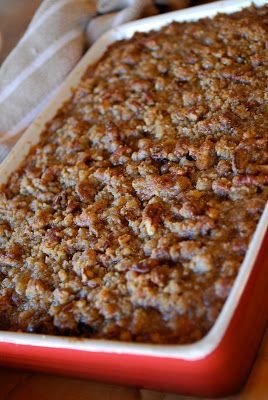 Praline Sweet Potato Casserole, Pecan Sweet Potatoes, Thanksgiving Recipes Side Dishes, Thanksgiving Dishes, Hash Brown, Thanksgiving Sides, Thanksgiving Food, Holiday Meals, Holiday Foods