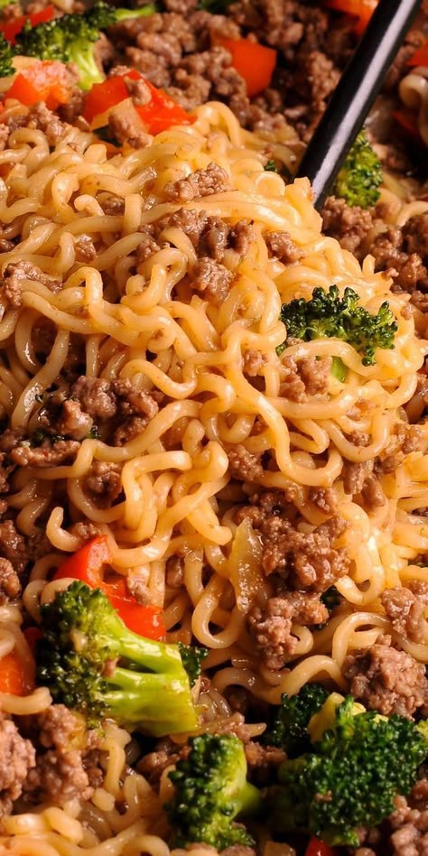 Stirfry Beef, Beef Ramen Noodles, Healthy Ramen Noodles, Healthy Ramen, Beef Ramen, Noodles Stir Fry, Resep Pasta, Ramen Noodle Recipes, Mapo Tofu