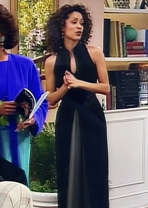 Hilary Banks Fresh Prince, Ashley Banks Aesthetic, Hillary Banks Outfits, Hilary Banks Outfits 90s, Moesha Outfits 90s Fashion, Hilary Banks Outfits, Ashley Banks Outfits 90s, Hilary Fresh Prince, Karyn Parsons