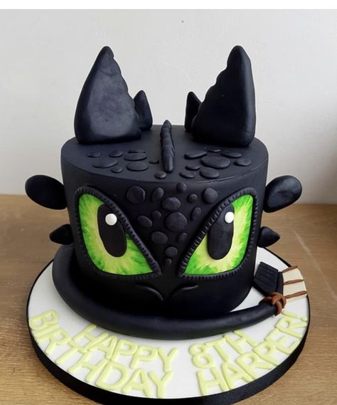 How To Train Your Dragon Cakes, How To Train Your Dragon Cake Ideas, How To Train Your Dragon Birthday Cake, Toothless Birthday Party Ideas, How To Train Your Dragon Birthday, How To Train Your Dragon Birthday Party, Dragon Cakes For Kids, How To Train Your Dragon Cake, How To Train Your Dragon Party