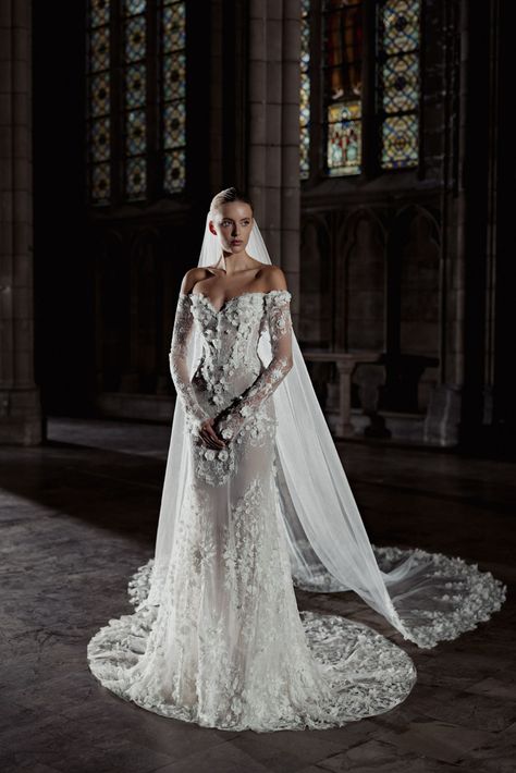 Zuhair Murad Bridal Fall/Winter 2025 - Murad Brd Po - 5 Zuhair Murad Wedding Dress, Zuhair Murad Wedding, Wedding Dresses Zuhair Murad, Wedding Invatations, Zuhair Murad Bridal, Gala Themes, London Film Festival, Couture Week, Zuhair Murad