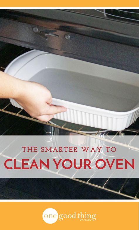 Clean Your Oven, Clean Hacks, Oven Cleaner, Cleaning Tips Tricks, Cleaning Stuff, Homemade Cleaners, Deep Cleaning Tips, Cleaning Tips And Tricks, Cleaning House