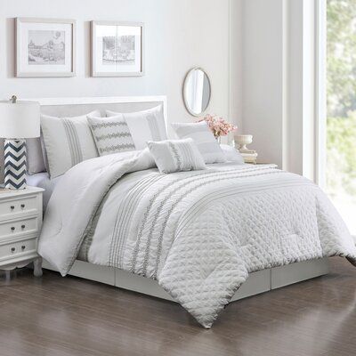 Luxury Comforter Sets, Cotton Comforter Set, White Comforter, Ruffle Bedding, King Comforter Sets, Bed In A Bag, Comfortable Bedroom, Queen Comforter Sets, Queen Comforter