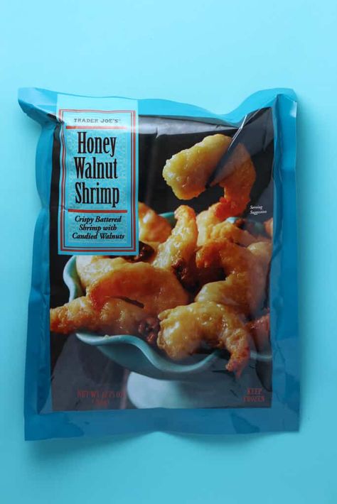 Trader Joe's Honey Walnut Shrimp review #traderjoes Trader Joes Frozen, Trader Joes Frozen Food, Trader Joes Meals, Trader Joes Recipes Healthy, Four Cheese Pizza, Food Random, Trader Joes Food, Frozen Pasta, Walnut Shrimp