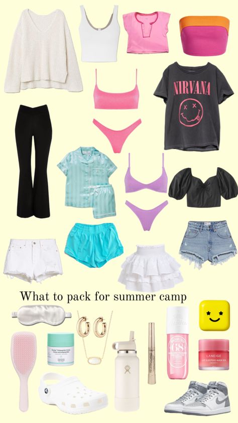 What to pack for a short summer camp!! Tags: #preppy #outfitinspo #summer #summercamp Cute Camp Outfits, Camp Outfits Aesthetic, Summer Camp Essentials, Camp Fits, Summer Camp Outfits, Summer Camp Packing, Camp Packing, Camp Outfits, Travel Bag Essentials