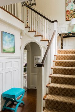 10 Stairway Design Ideas ~ Humpdays with Houzz - Town & Country Living Stairway Railing Ideas, Dutch Colonial House, Foyer With Stairs, Foyer Stairs, Stairway Decorating, Traditional Staircase, Stairway Design, Stair Case, Dutch Colonial