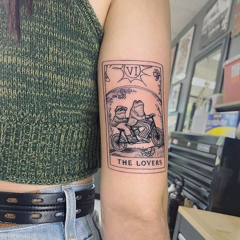 Tsoa Tattoo Ideas, Achilles Come Down Tattoo, Tsoa Tatoos, Patrochilles Tattoo, Tattoo Achilles, Achilles And Patroclus Tattoo, Song Of Achilles Tattoo, Achilles Tattoo, Unique Sister Tattoos