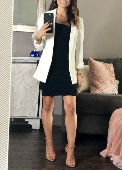 White Blazer Black Dress, Black Dress White Jacket, Black Dress With Suit Jacket, Business Dress With Blazer, Black Dress With White Blazer, Black Dress Interview Outfit, Skirt And Blazer Outfit Business, Dress Under Blazer, Black Dress White Blazer