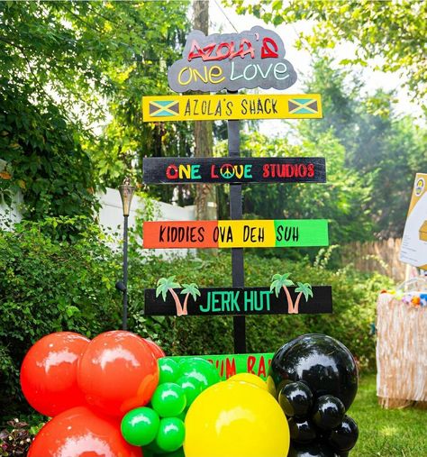 Jamaica Theme Party Decorations, Reggae Theme Party Decoration, Jamaica Party Decorations, One And Loved First Birthday, Dancehall Party Decor, Jamaica Theme Party Ideas, Dancehall Theme Party, Jamaican Theme Party Ideas, One Love Birthday Theme