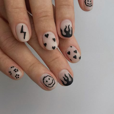 Really Short Nails, Black And White Nail, Minimal Nails Art, Mens Nails, Retro Nails, Hippie Nails, Punk Nails, Hard Nails, Minimal Nails