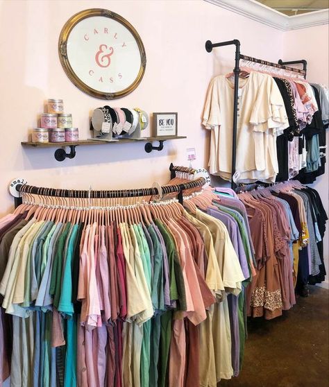 Boutique Dress Display Ideas, Best Boutique Interior Design, Clothes Hanging Ideas Boutique, Shirt Shop Interior Store Design, Salon And Clothing Boutique Ideas, Small Home Store Design, One Room Boutique Ideas, Indoor Boutique Ideas, Small Clothing Boutique Ideas Display