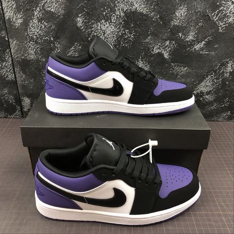 Jordan 1 Low Court Purple, Jordan 1 Court Purple, Air Jordan Low, Jordan Low, Pretty Sneakers, Nike Shoes Air Force, Nike Shoes Girls, Trendy Shoes Sneakers, Kicks Shoes