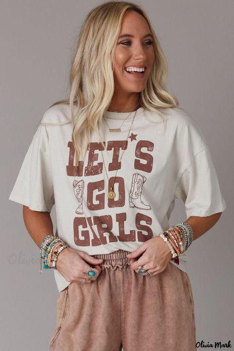 Western Tees, Lets Go Girls, Botas Western, Cowgirl Couture, Girls Graphic Tee, Western Boots Women, Cut Offs, Loose Tees, Girls Shirt