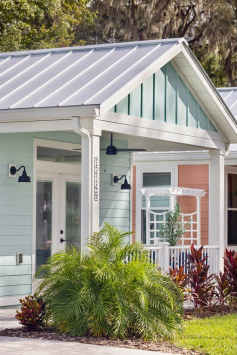 Florida Cottage Exterior Colors, Florida Ranch House Exterior, Florida Cottage Homes, Beach Exterior Paint Colors, Coastal Exterior House Colors Key West, Tropical Cottage Exterior, Key West Cottage Exterior, Key West Exterior House Colors, Coastal Cottage Exterior Paint Colors