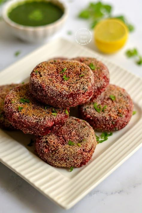 Beetroot Cutlet Recipes, Beetroot Cutlet, Vegetable Cutlets, Beetroot Recipes, Indian Appetizers, Cutlets Recipes, Veg Snacks, Chaat Recipe, Vegetarian Snacks Recipes