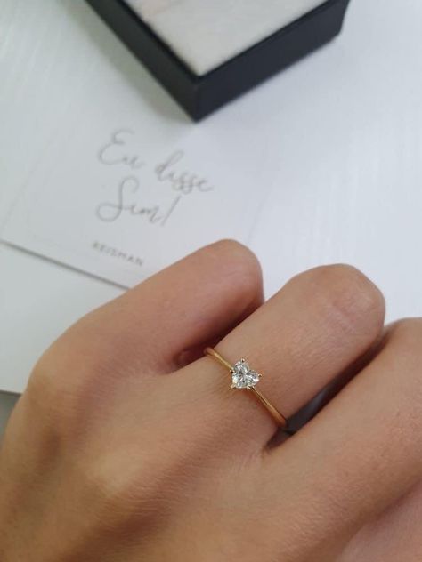 Cheap Promise Ring, Simple Promise Rings For Her Gold, Promise Ring Aesthetic, Aesthetic Promise Rings, Promise Rings Gold, Pretty Rings Simple, Ring Simple Design, Simple Ring Design, Pinky Promise Ring