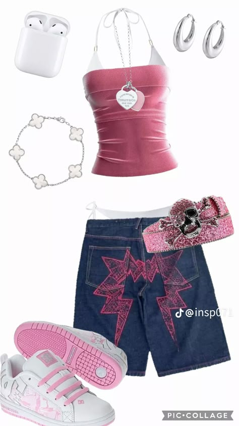 Spooky Island Outfits, 00s Outfits Party, Outfit 2000 Style, Beach Outfit Girl, 2000 Y2k Outfits, Mystic Outfits, Pink Outfit Summer, Y3k Outfits, 2000 Streetwear