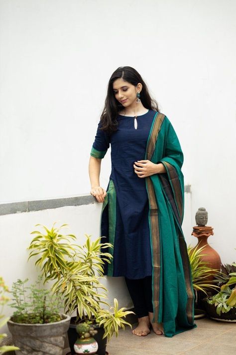 Cotton Chudidhar Stitching Models, Chudi Models For Stitching, Cotton Chudidar Design, Border Pattern Kurti, Kurti Models Latest For Stitching, Mangalagiri Kurta Designs, Cotton Kurti Stitching Designs, Chudidar Neck Designs Latest Cotton, Traditional Kurti Designs Latest