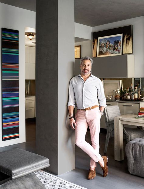 Designer Thom Filicia - Thom Filicia New York House Photos Kohler Tub, Soho Apartment, Thom Filicia, Queer Eye, Manhattan Apartment, Sheepskin Throw, Vanguard Furniture, Marble Side Tables, High Line