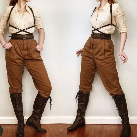 Medieval Womens Pants, Renfaire Costume Women Pants, Ren Faire Adventurer, Travelers Outfit Dnd, Fantasy Alchemist Outfit, Victorian Adventurer Outfit, Medieval Combat Outfit, Summer Steampunk Outfits, Medival Outfits Woman Pants